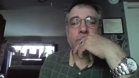 Snapshot of grossequeue200 chatting on 04/19/26, 06:07 grossequeue200 online show from 04/19/26, 06:07