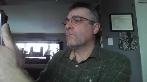 Snapshot of grossequeue200 chatting on 04/19/26, 06:10 grossequeue200 online show from 04/19/26, 06:10