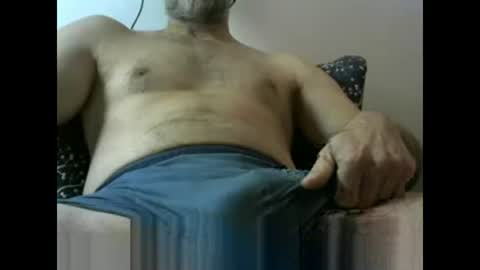 Snapshot of growbaguk chatting on 01/09/26, 12:02 growbaguk online show from 01/09/26, 12:02