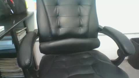 Snapshot of grower_not_a_show_er chatting on 05/01/26, 06:01 grower_not_a_show_er online show from 05/01/26, 06:01