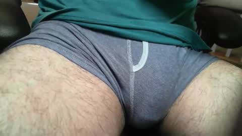 Snapshot of grownoshow9 chatting on 03/05/26, 07:54 grownoshow9 online show from 03/05/26, 07:54