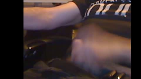 Snapshot of gruhahn chatting on 11/06/25, 08:32 DankMess online show from 11/06/25, 08:32