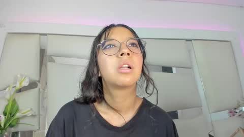 Snapshot of grupojade chatting on 02/14/25, 12:09 grupojade online show from 02/14/25, 12:09