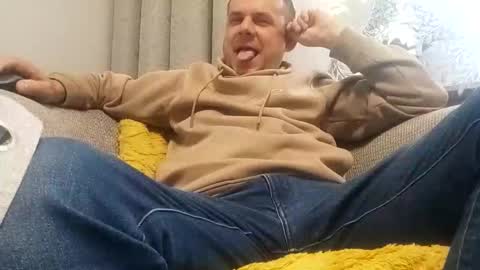 grzes1976 online show from 10/10/25, 07:40