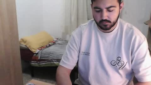 Snapshot of gsendra chatting on 12/01/24, 05:35 gsendra online show from 12/01/24, 05:35