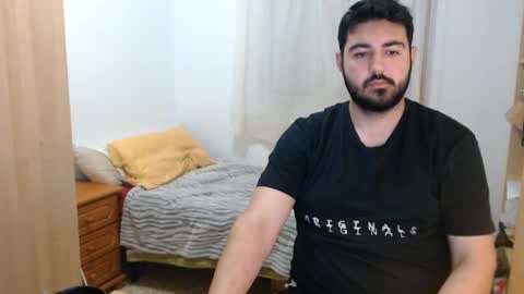 Snapshot of gsendra chatting on 01/12/25, 08:25 gsendra online show from 01/12/25, 08:25