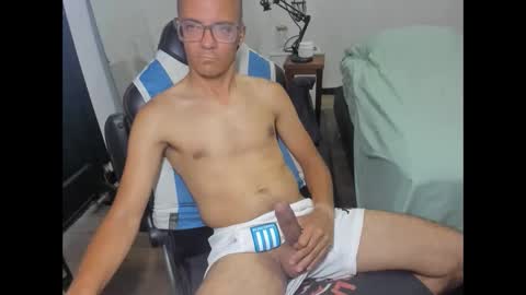 guachin_new online show from 01/27/25, 02:53