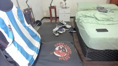 guachin_new online show from 01/30/25, 06:43