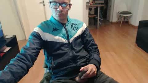 Snapshot of guachin_new chatting on 05/24/26, 08:14 guachin_new online show from 05/24/26, 08:14