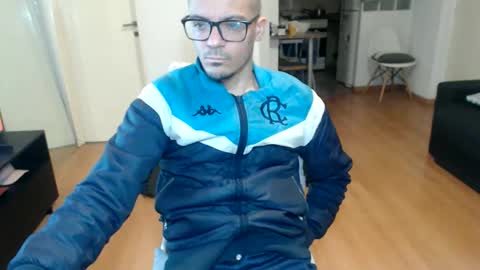 Snapshot of guachin_new chatting on 06/10/26, 03:29 guachin_new online show from 06/10/26, 03:29