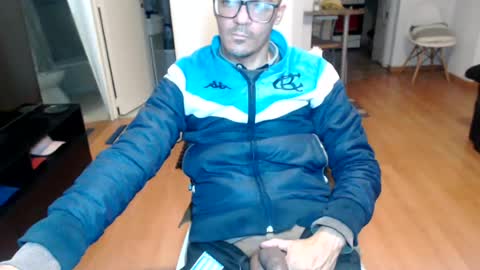 Snapshot of guachin_new chatting on 07/11/26, 05:21 guachin_new online show from 07/11/26, 05:21