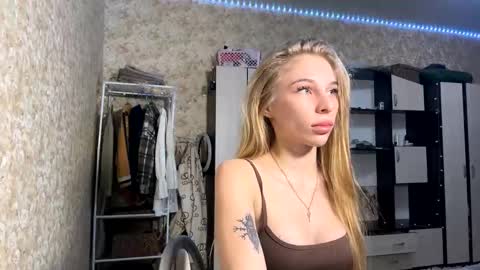 Snapshot of guantanamera_ chatting on 02/07/25, 06:24 Eva online show from 02/07/25, 06:24