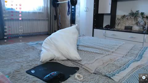 Snapshot of guantanamera_ chatting on 02/13/25, 07:56 Eva online show from 02/13/25, 07:56