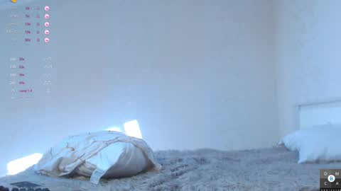 Snapshot of guantanamera_ chatting on 03/08/25, 08:44 Eva online show from 03/08/25, 08:44