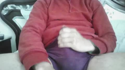 Snapshot of guapete_21x chatting on 04/15/26, 04:03 guapete 21x online show from 04/15/26, 04:03
