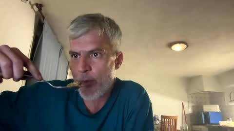 Snapshot of guardiannif_ chatting on 03/07/25, 10:32 guardiannif_ online show from 03/07/25, 10:32