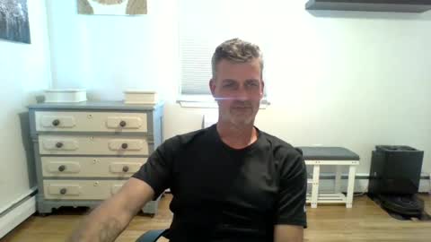 Snapshot of gudguy2025 chatting on 06/14/26, 02:41 gudguy2025 online show from 06/14/26, 02:41