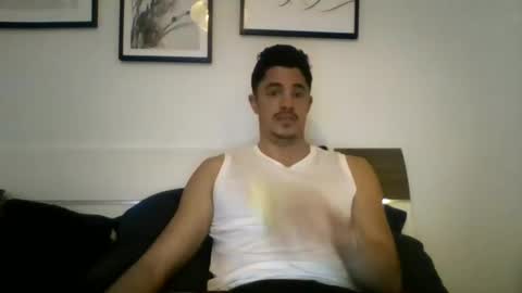 Snapshot of guerillatequilla chatting on 03/10/25, 09:32 guerillatequilla online show from 03/10/25, 09:32