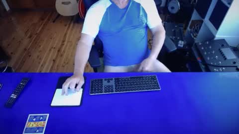 guesswhatigot2 online show from 03/08/25, 11:07