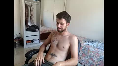 Snapshot of guguzinhox chatting on 02/19/25, 02:44 guguzinhox online show from 02/19/25, 02:44