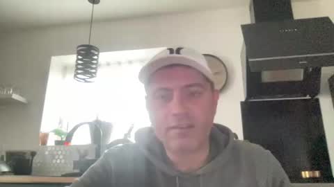 Snapshot of guil0 chatting on 01/10/26, 01:13 guil0 online show from 01/10/26, 01:13