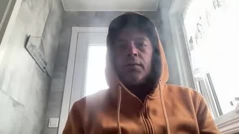 Snapshot of guil0 chatting on 04/01/26, 11:11 guil0 online show from 04/01/26, 11:11