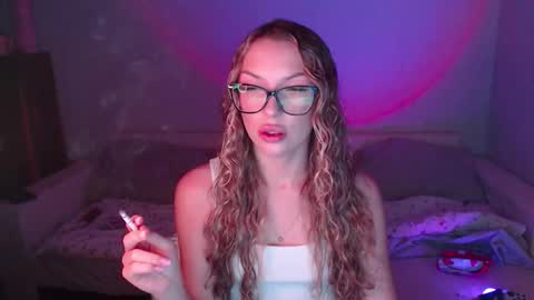 Snapshot of guilty_pleasureee chatting on 11/20/25, 07:57 Marta online show from 11/20/25, 07:57