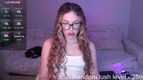 Snapshot of guilty_pleasureee chatting on 03/03/26, 07:31 Marta online show from 03/03/26, 07:31