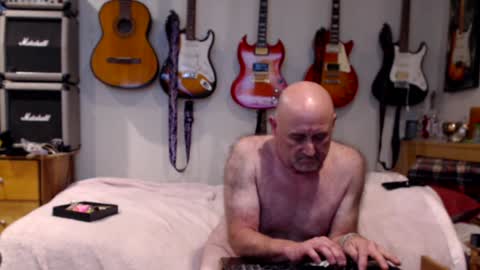 Snapshot of guitarsexgod chatting on 01/29/25, 08:29 Mario online show from 01/29/25, 08:29