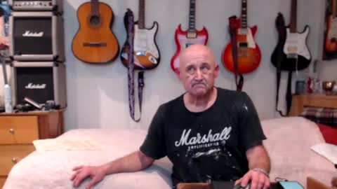 Snapshot of guitarsexgod chatting on 02/14/25, 09:13 Mario online show from 02/14/25, 09:13
