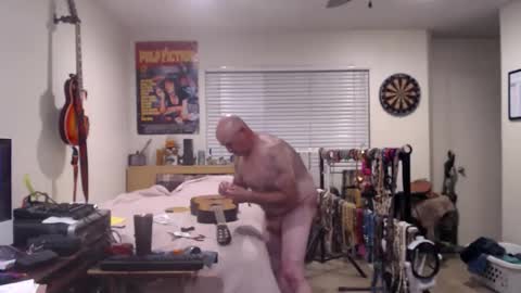 Snapshot of guitarsexgod chatting on 10/26/25, 03:34 Mario online show from 10/26/25, 03:34