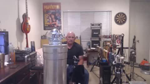 Snapshot of guitarsexgod chatting on 11/26/25, 11:22 Mario online show from 11/26/25, 11:22