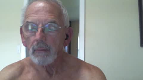 Snapshot of gulfcoast1952 chatting on 12/29/24, 09:30 Roy online show from 12/29/24, 09:30
