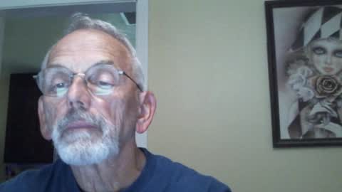 Snapshot of gulfcoast1952 chatting on 01/12/25, 04:08 Roy online show from 01/12/25, 04:08
