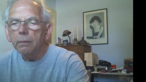 Snapshot of gulfcoast1952 chatting on 06/27/26, 08:58 Roy online show from 06/27/26, 08:58