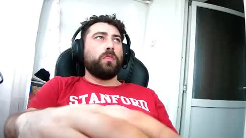 Snapshot of guliverreal chatting on 12/22/25, 10:34 guliverreal online show from 12/22/25, 10:34