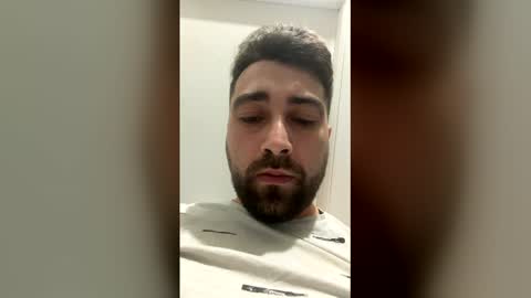 Snapshot of guliverreal chatting on 04/19/26, 06:32 guliverreal online show from 04/19/26, 06:32