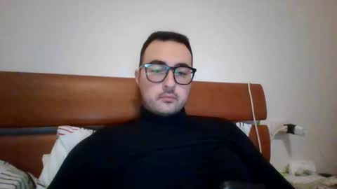 Snapshot of gullit93 chatting on 02/22/26, 04:05 gullit93 online show from 02/22/26, 04:05