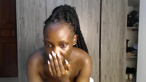 Snapshot of gulpess chatting on 12/09/24, 10:52 Miss Incredible online show from 12/09/24, 10:52