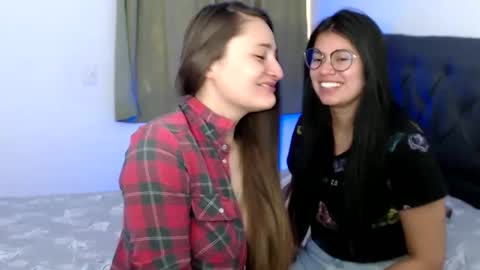 Snapshot of gumball_room chatting on 01/13/25, 06:27 Vane blonde and Hazell black hair online show from 01/13/25, 06:27