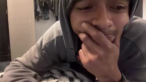 gumbywanna online show from 11/17/25, 02:39