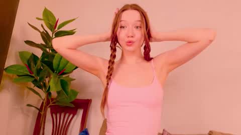 Snapshot of guns_n_buns chatting on 03/13/26, 07:31 guns_n_buns online show from 03/13/26, 07:31