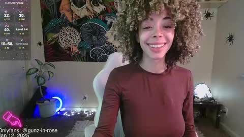 Snapshot of gunzinrose chatting on 01/12/25, 05:54 Kylie online show from 01/12/25, 05:54