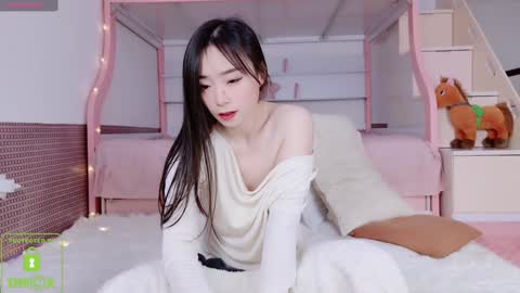 Snapshot of guoguomi chatting on 12/04/24, 11:19 Hello my name is Guoguo online show from 12/04/24, 11:19