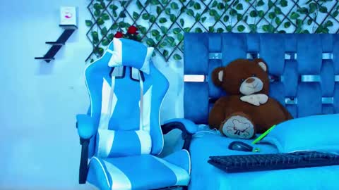 Hakim online show from 01/12/25, 05:01