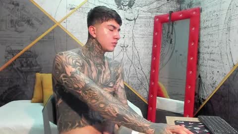 Snapshot of gury_tattoo chatting on 04/06/26, 04:52 Gury online show from 04/06/26, 04:52