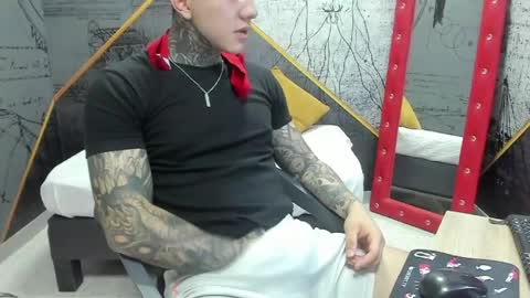 Snapshot of gury_tattoo chatting on 04/20/26, 05:37 Gury online show from 04/20/26, 05:37