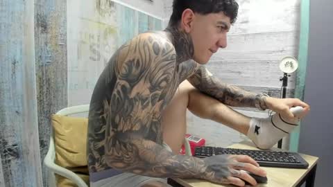 Snapshot of gury_tattoo chatting on 04/29/26, 05:30 Gury online show from 04/29/26, 05:30