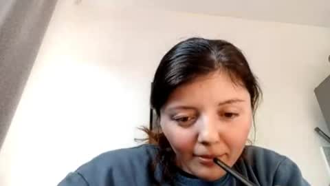 Snapshot of gussietackitt chatting on 04/20/26, 02:31 Alana online show from 04/20/26, 02:31