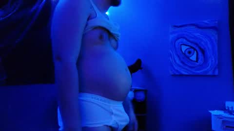 Snapshot of gutlvr chatting on 12/08/24, 11:14 gutlvr online show from 12/08/24, 11:14